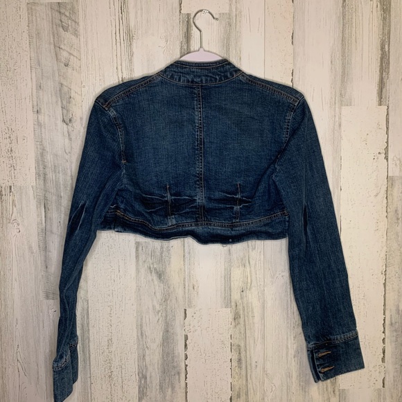 Candie’s Women’s Cropped Jean Jacket-Size Medium - Picture 8 of 9